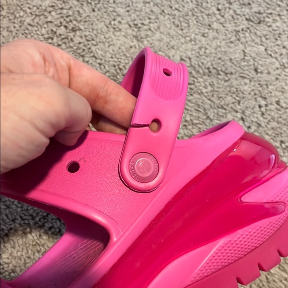 CROCS Pink Classic Mega Crush Platform Sandals - Picture 4 of 5